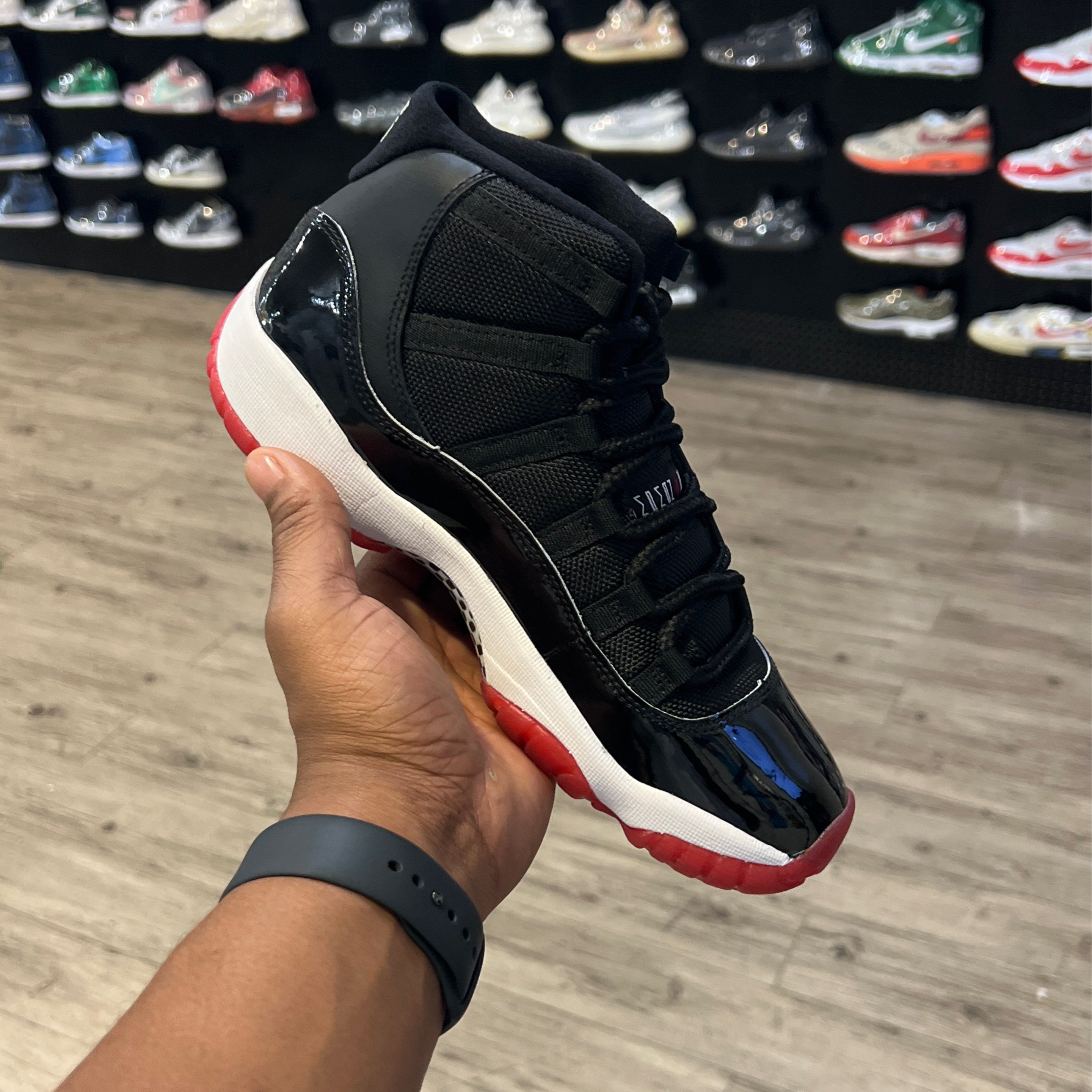 Jordan 11 Bred Sz 6Y