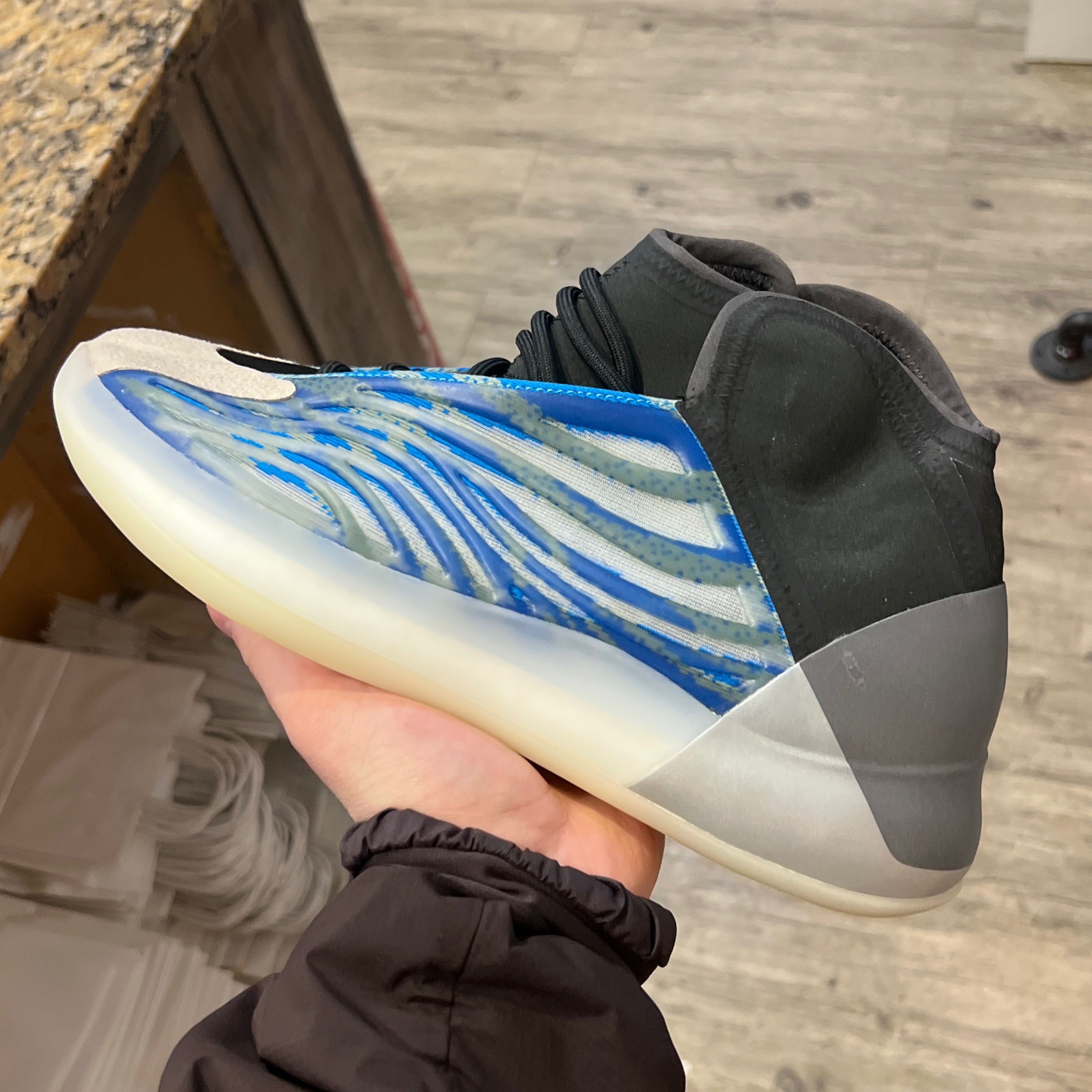 Yeezy QNTM Frozen Blue SZ 10