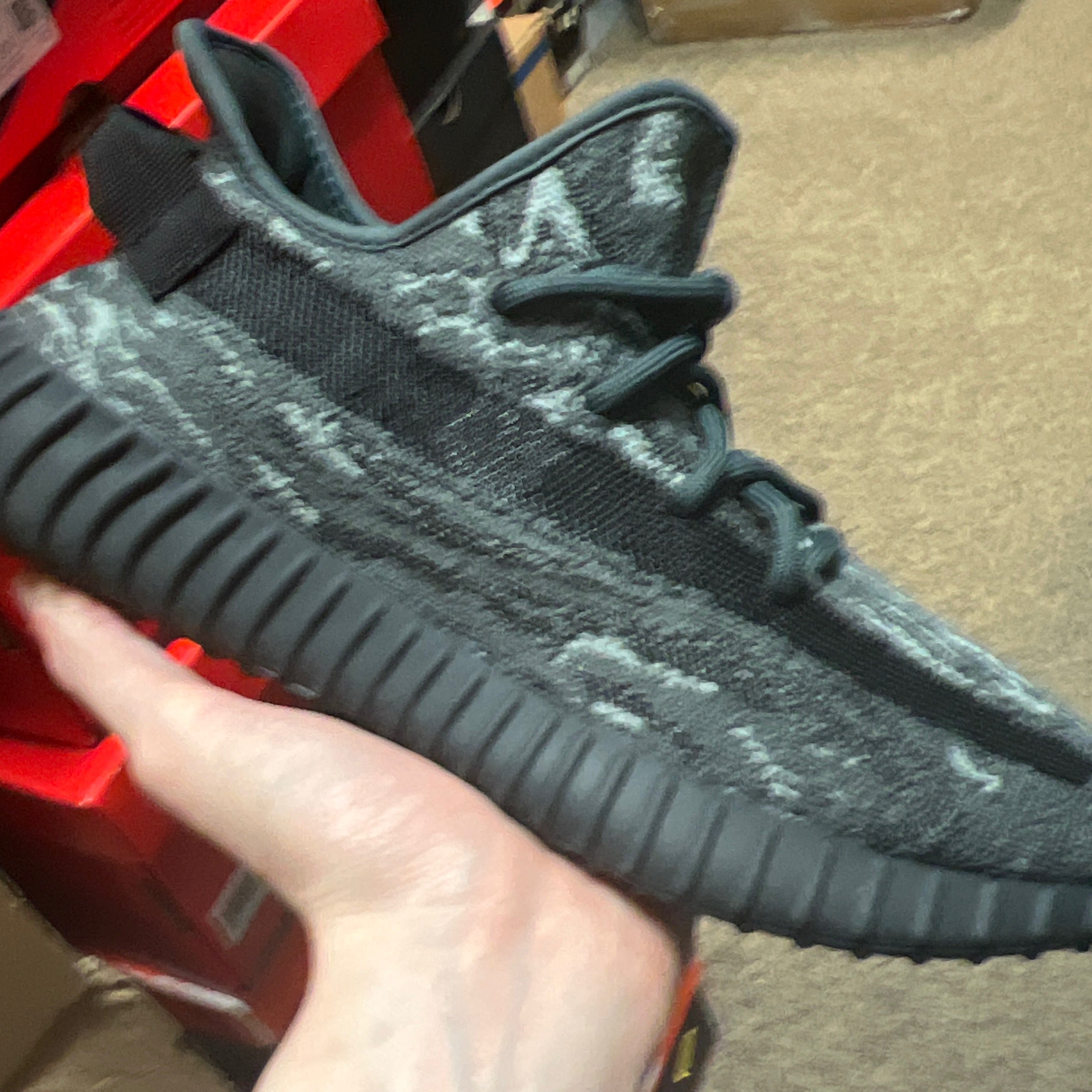 Yeezy 350 V2 MX Dark Salt SZ 10