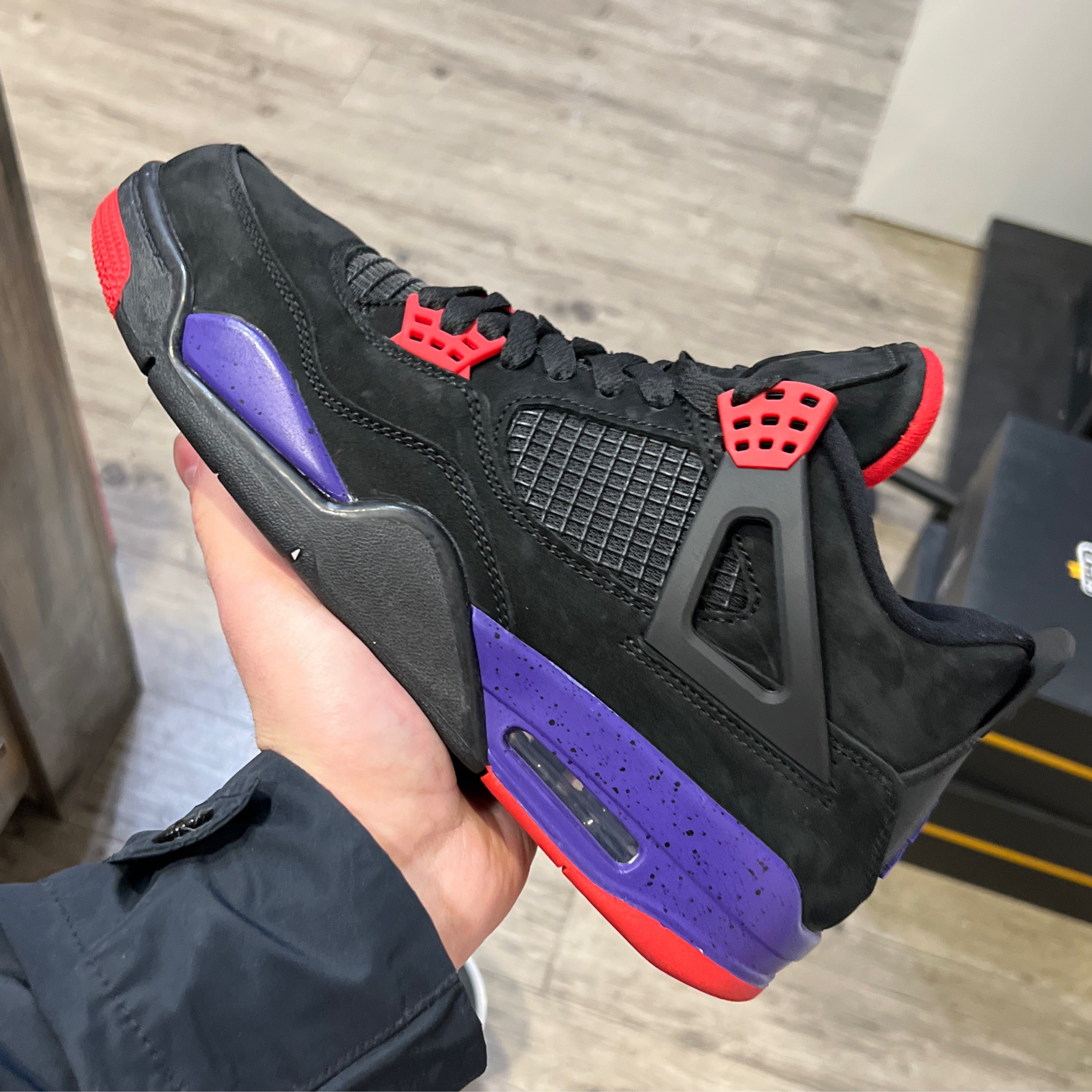 Jordan 4 Raptors SZ 8.5