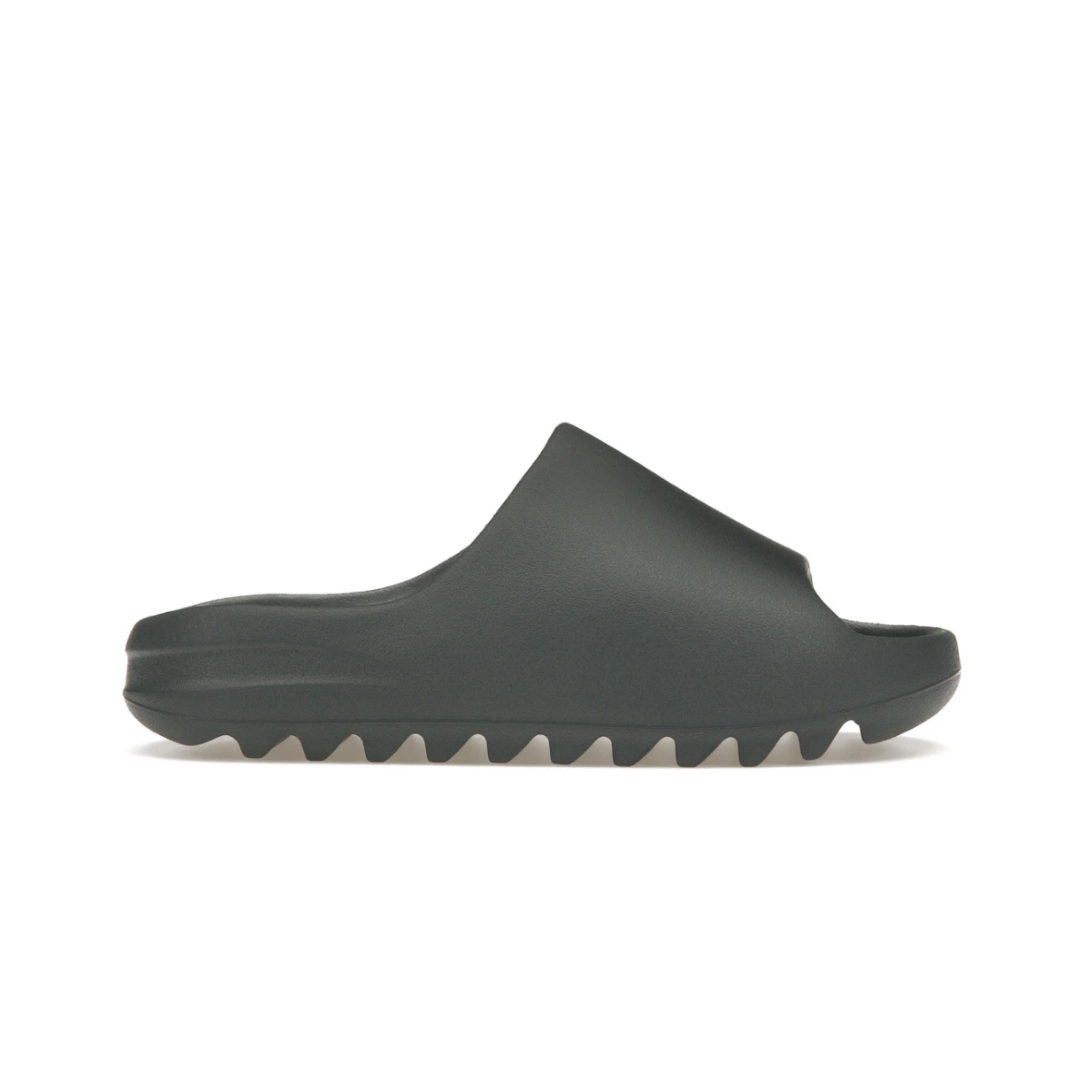 Yeezy Slide Slate Marine