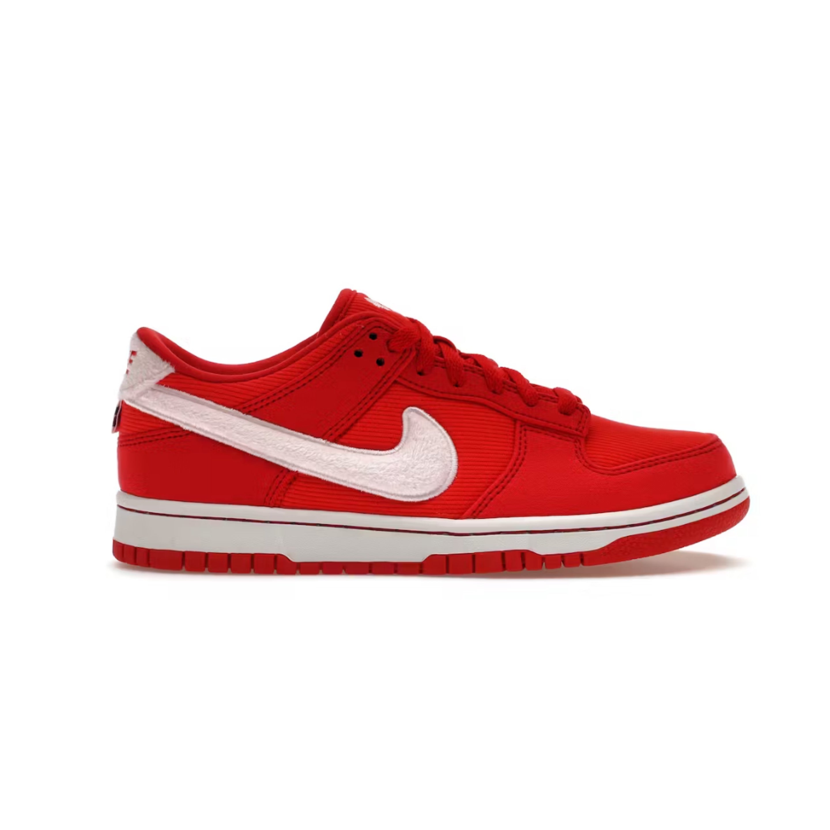 Nike Dunk Low Valentines Day (2024)